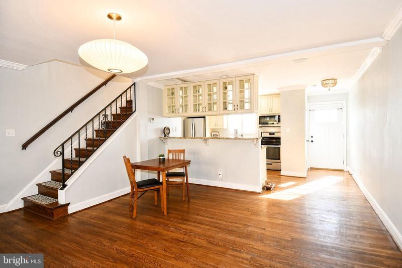 2908 Hickory St, Alexandria, VA 22305