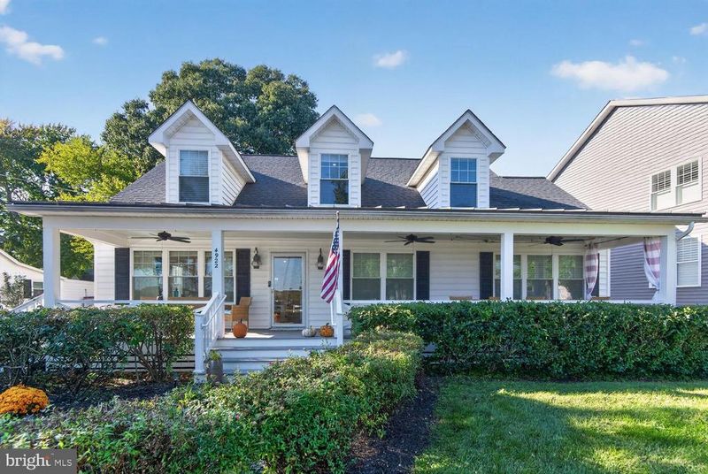4922 Hine Dr, Shady Side, MD 20764