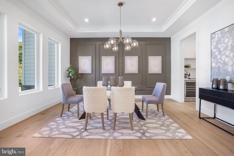 1827 Olmstead, Falls Church, VA 22043