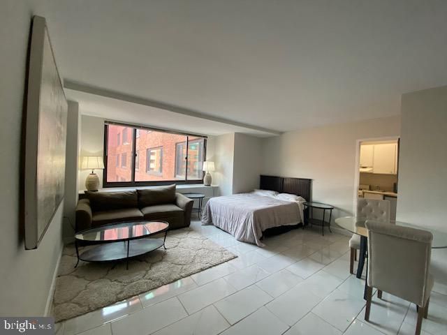 1011 Arlington Blvd #812, Arlington, VA 22209
