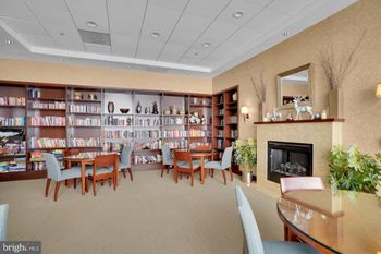 1020 Highland St N #707, Arlington, VA 22201