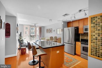 1020 Highland St N #707, Arlington, VA 22201