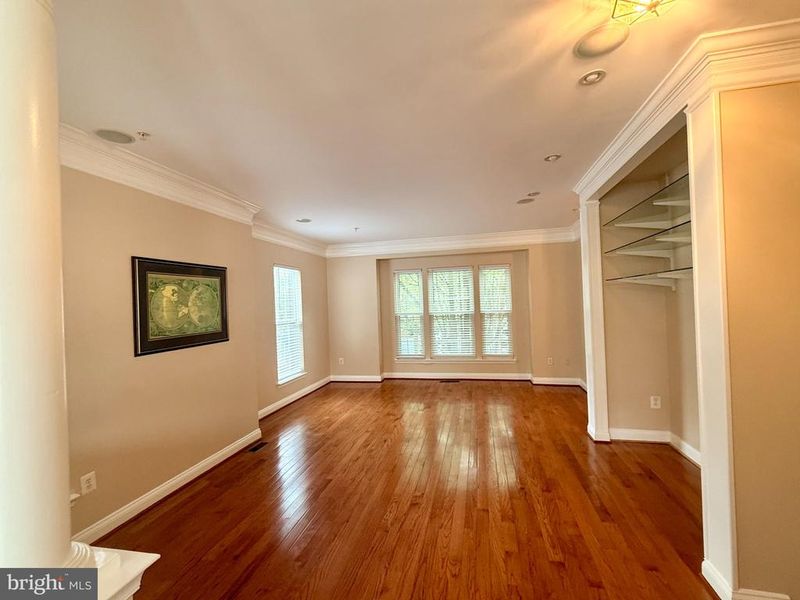 205 Garden View Way, Rockville, MD 20850
