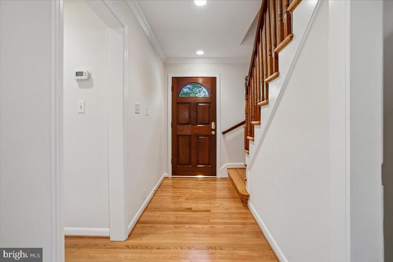 6717 Weaver Ave, Mclean, VA 22101