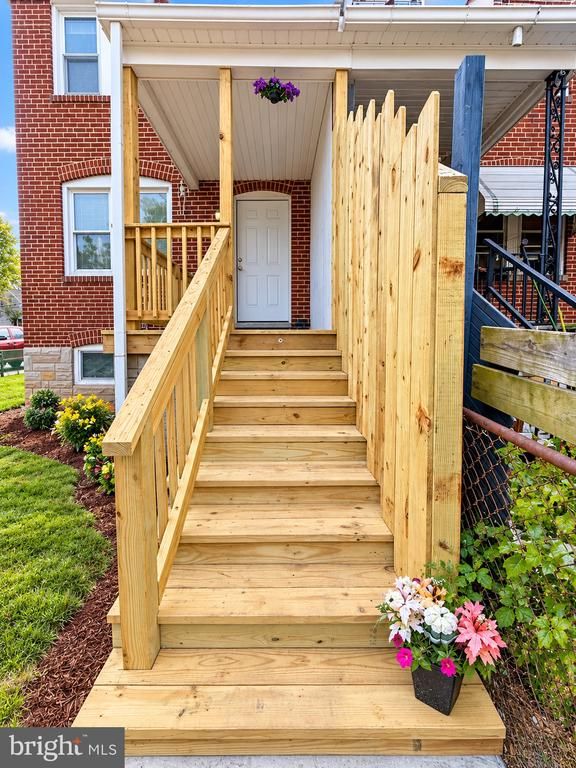 301 Old Riverside Rd, Brooklyn, MD 21225