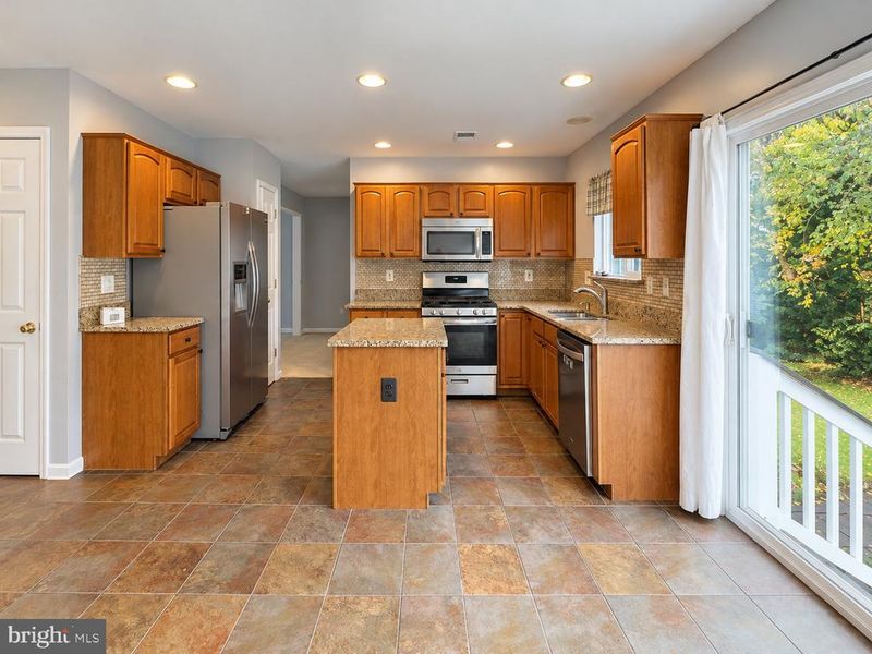 14263 Town Commons Way, Gainesville, VA 20155