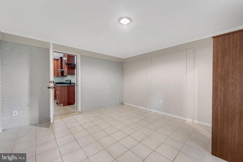 2703 Gaither St, Temple Hills, MD 20748