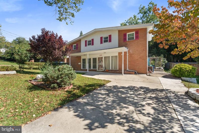 11309 Clara St, Silver Spring, MD 20902