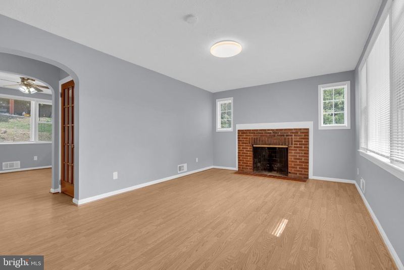 6406 Eighth St, Alexandria, VA 22312