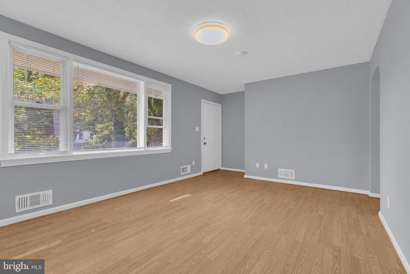 6406 Eighth St, Alexandria, VA 22312