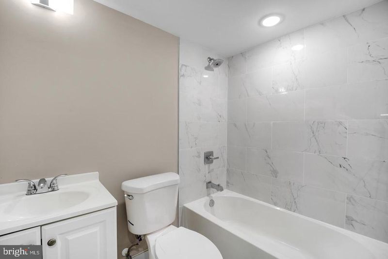 1617 Rhode Island Ave NE #201, Washington, DC 20018
