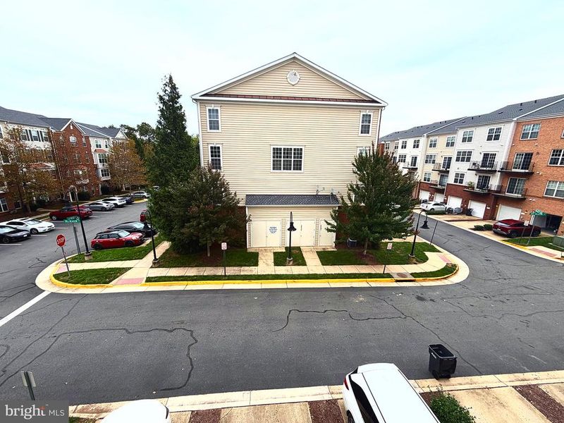 6275 Aster Haven Cir, Haymarket, VA 20169