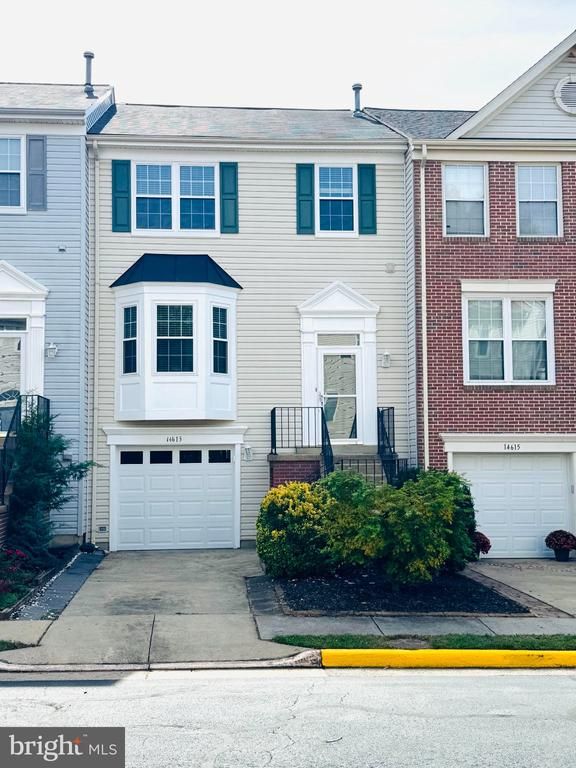 14613 Flower Hill Dr, Centreville, VA 20120