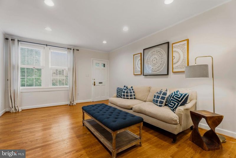 1201 S Barton St #181, Arlington, VA 22204