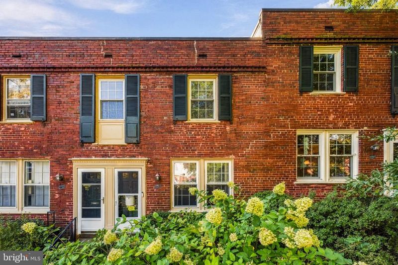 1201 S Barton St #181, Arlington, VA 22204