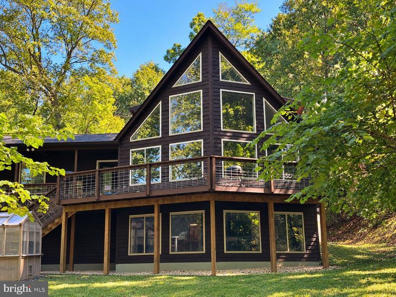 230 Skyline View Dr, Front Royal, VA 22630