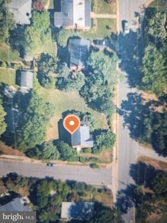 2200 - 2202 Scroggins Rd, Alexandria, VA 22302