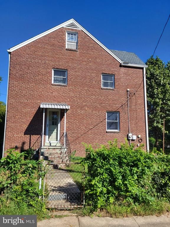 2200 - 2202 Scroggins Rd, Alexandria, VA 22302