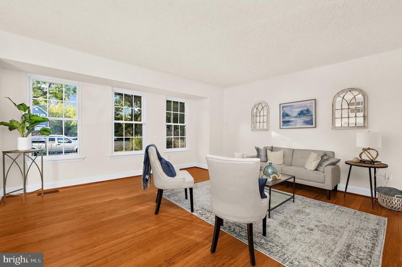 996 Headwater Rd, Annapolis, MD 21403