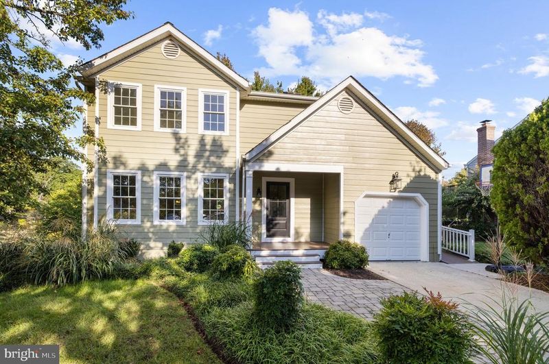 996 Headwater Rd, Annapolis, MD 21403