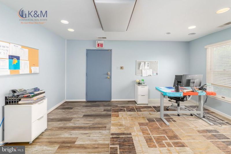 10520 Warwick Ave #B8, Fairfax, VA 22030