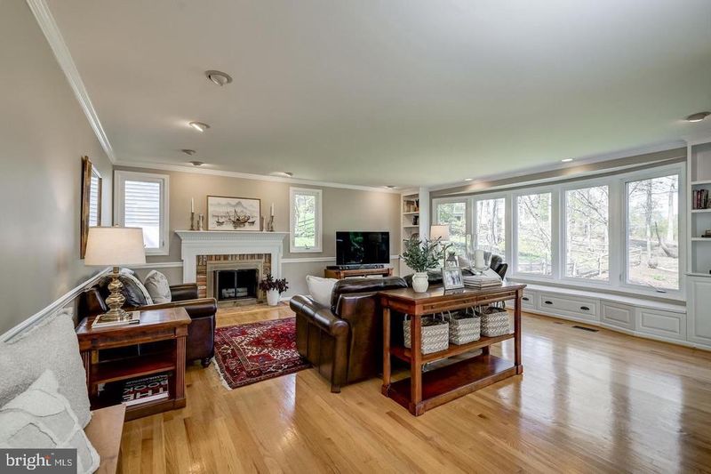 12108 Triple Crown Rd, Gaithersburg, MD 20878