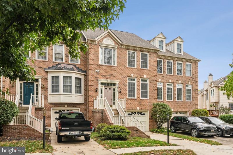 15831 Glacier Ct, Gaithersburg, MD 20878