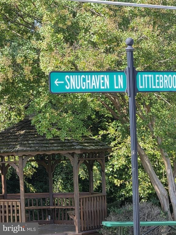 11126 Snug Haven Ln, Fairfax, VA 22030
