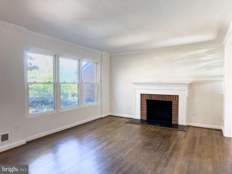 7015 Western Ave NW, Washington, DC 20015