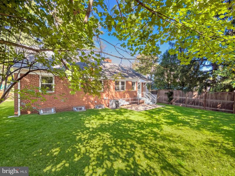 7015 Western Ave NW, Washington, DC 20015