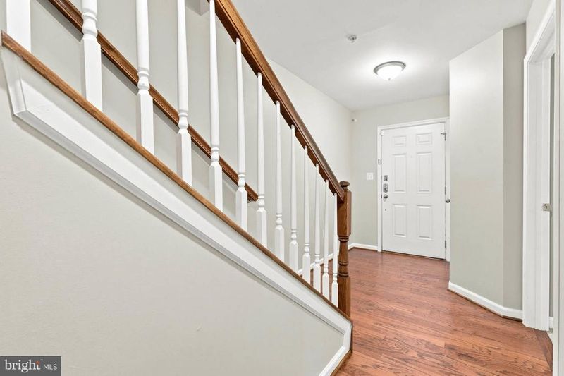 7832 Blue Stream Dr, Elkridge, MD 21075