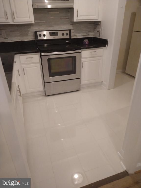 8896 Walutes Cir #D, Alexandria, VA 22309