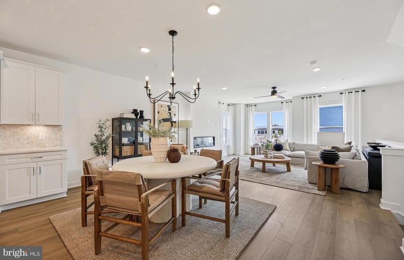 1160 Crested Wood Dr, Laurel, MD 20724