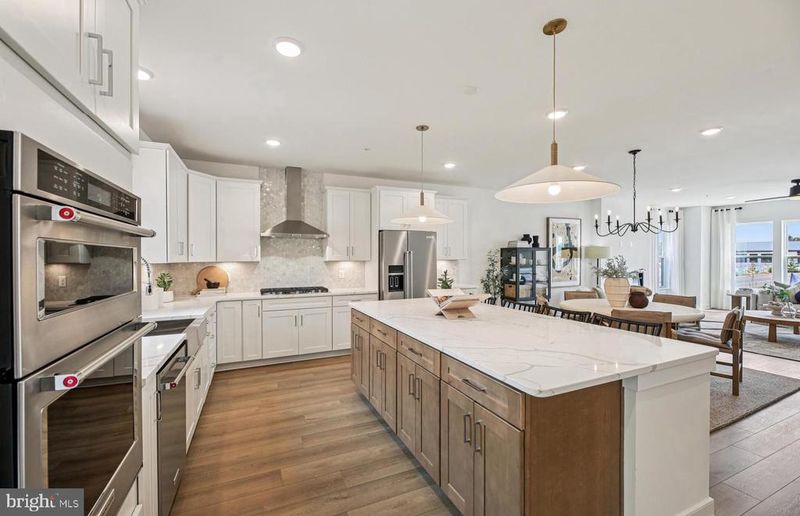 1160 Crested Wood Dr, Laurel, MD 20724