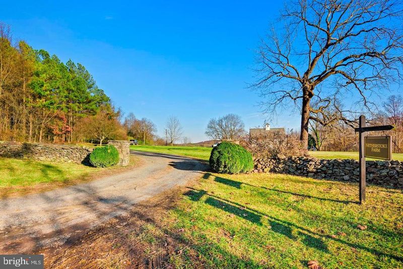 23766 Champe Ford Rd #BARN UNIT, Middleburg, VA 20117