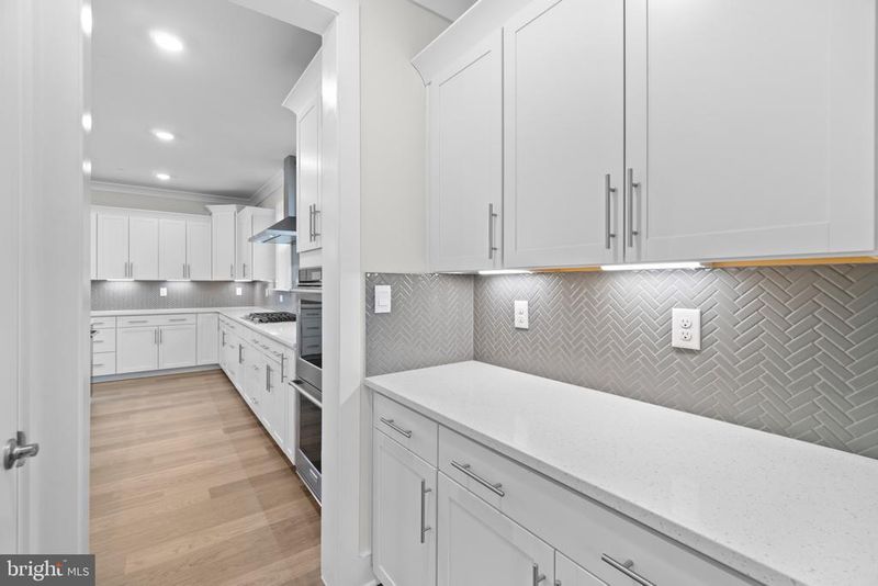 16502 Golden Crown Dr, Upper Marlboro, MD 20774