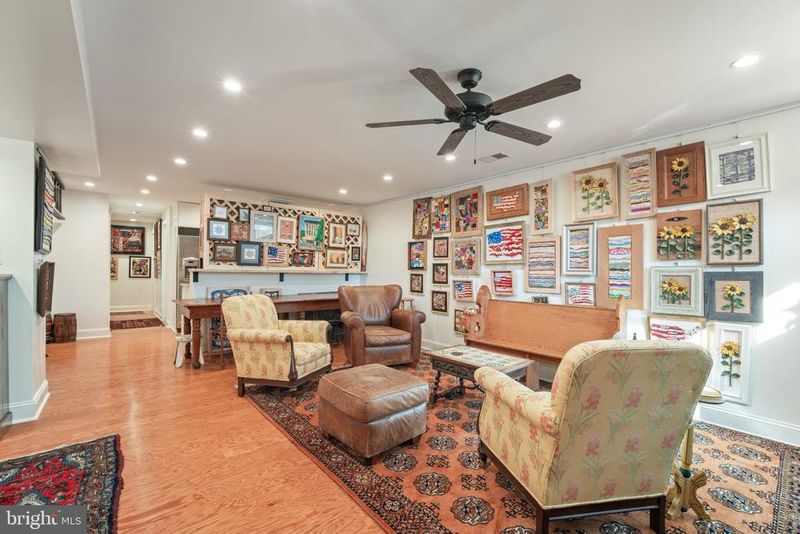 400 21st St NE #2, Washington, DC 20002