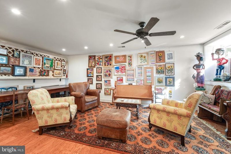 400 21st St NE #2, Washington, DC 20002