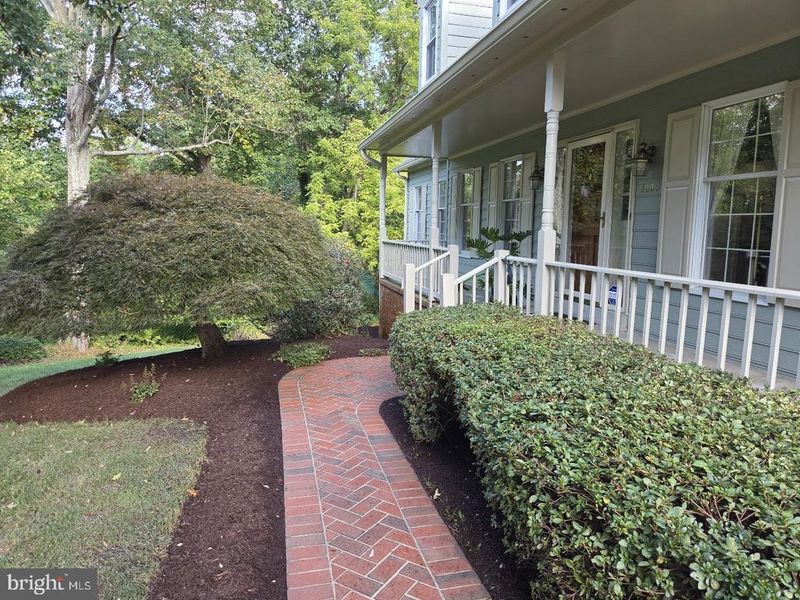 5009 Camelback Ln, Frederick, MD 21703