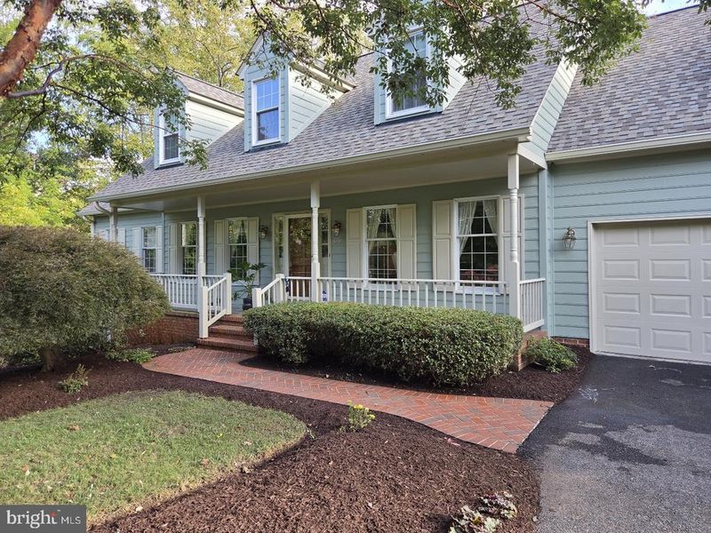 5009 Camelback Ln, Frederick, MD 21703