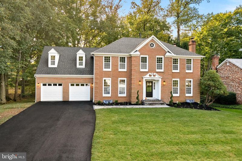 10825 Fieldwood Dr, Fairfax, VA 22030
