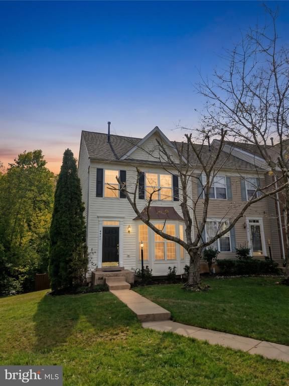 4461 Torrence Pl, Woodbridge, VA 22193
