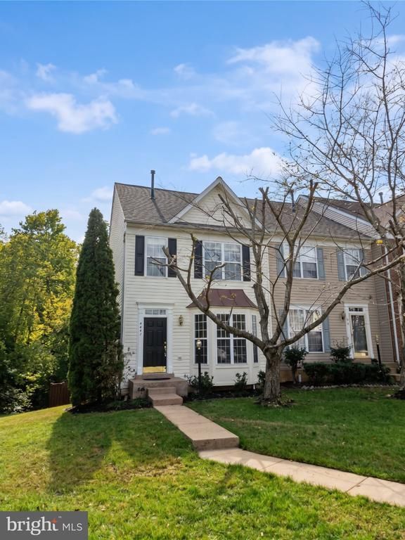 4461 Torrence Pl, Woodbridge, VA 22193