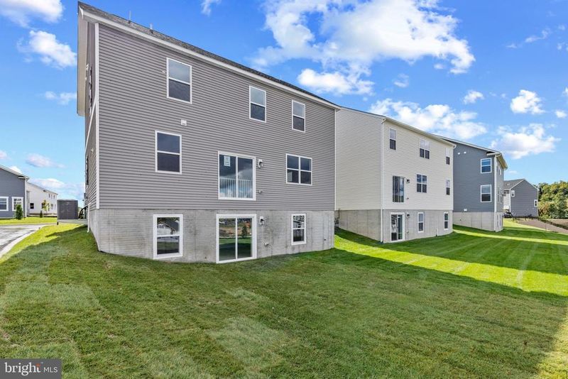1572 Bentstalk Dr, Frederick, MD 21703