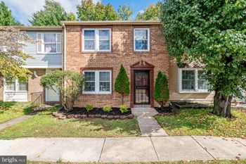 8321 Brockham Dr, Alexandria, VA 22309