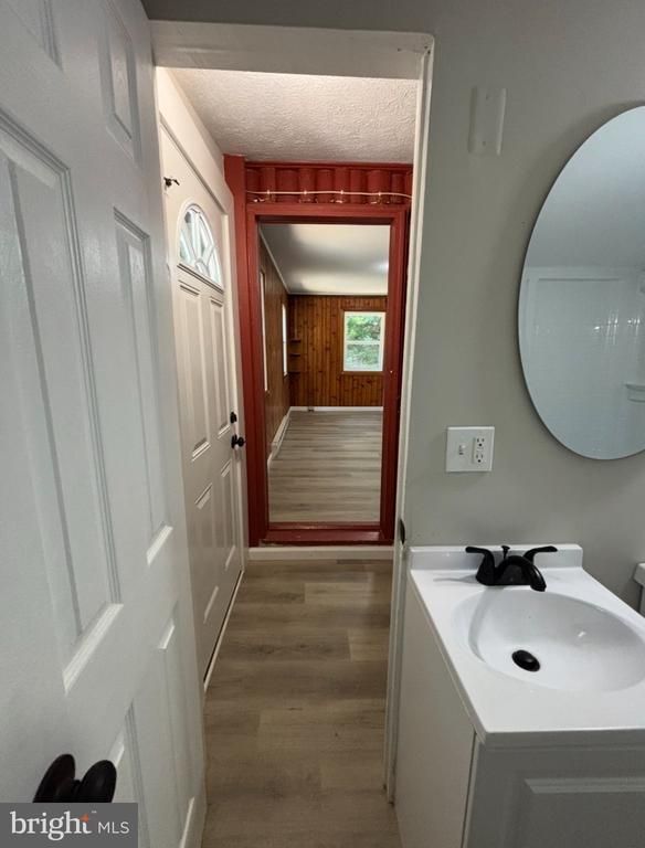1554 Khyber Pass Rd, Linden, VA 22642