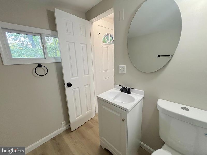 1554 Khyber Pass Rd, Linden, VA 22642