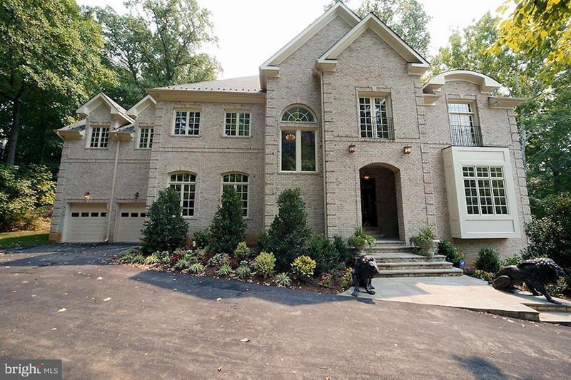 1347 Kirby Rd, Mclean, VA 22101