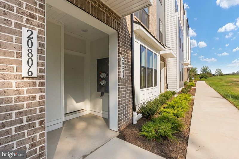 20804 Cloongee Ter, Dulles, VA 20166