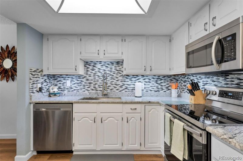 13901 E Marina Dr #105, Aurora, CO 80014